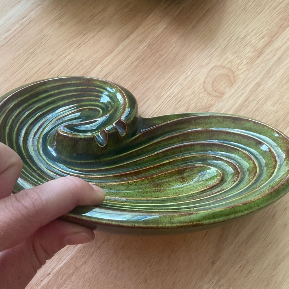 Vintage Green Ceramic Swirl Ashtrays - Picture 3 of 5